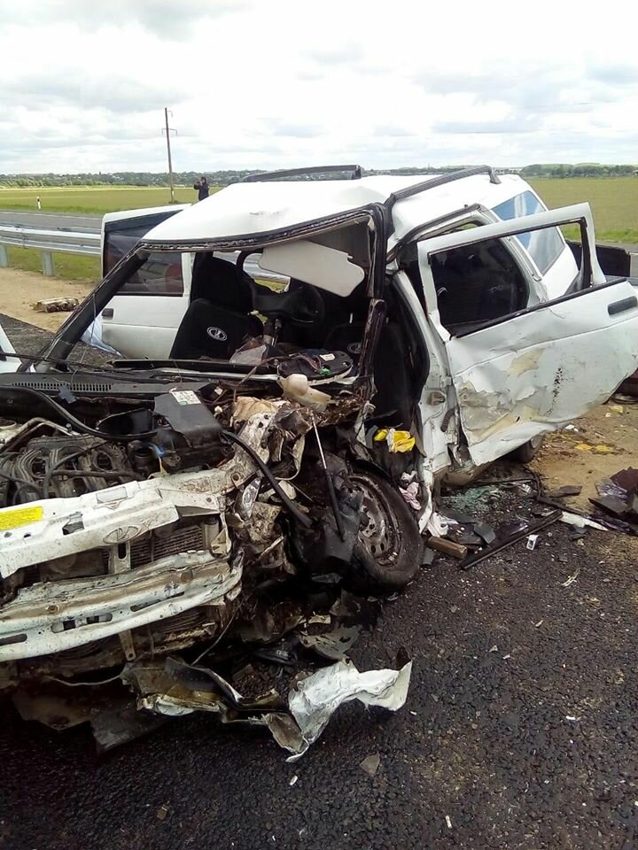 Автокатастрофа на Черкащині: четверо загинули та стільки ж у лікарні (фото)