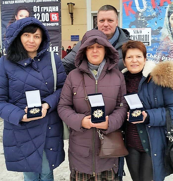 Туристи-волонтери приїхали до Черкаської області наводити порядок (Відео)